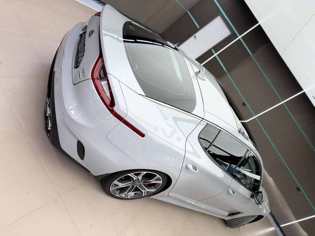 Kia Stinger: 2018 г., 3.3 л, Автомат, Бензин, Лифтбек: фото 3