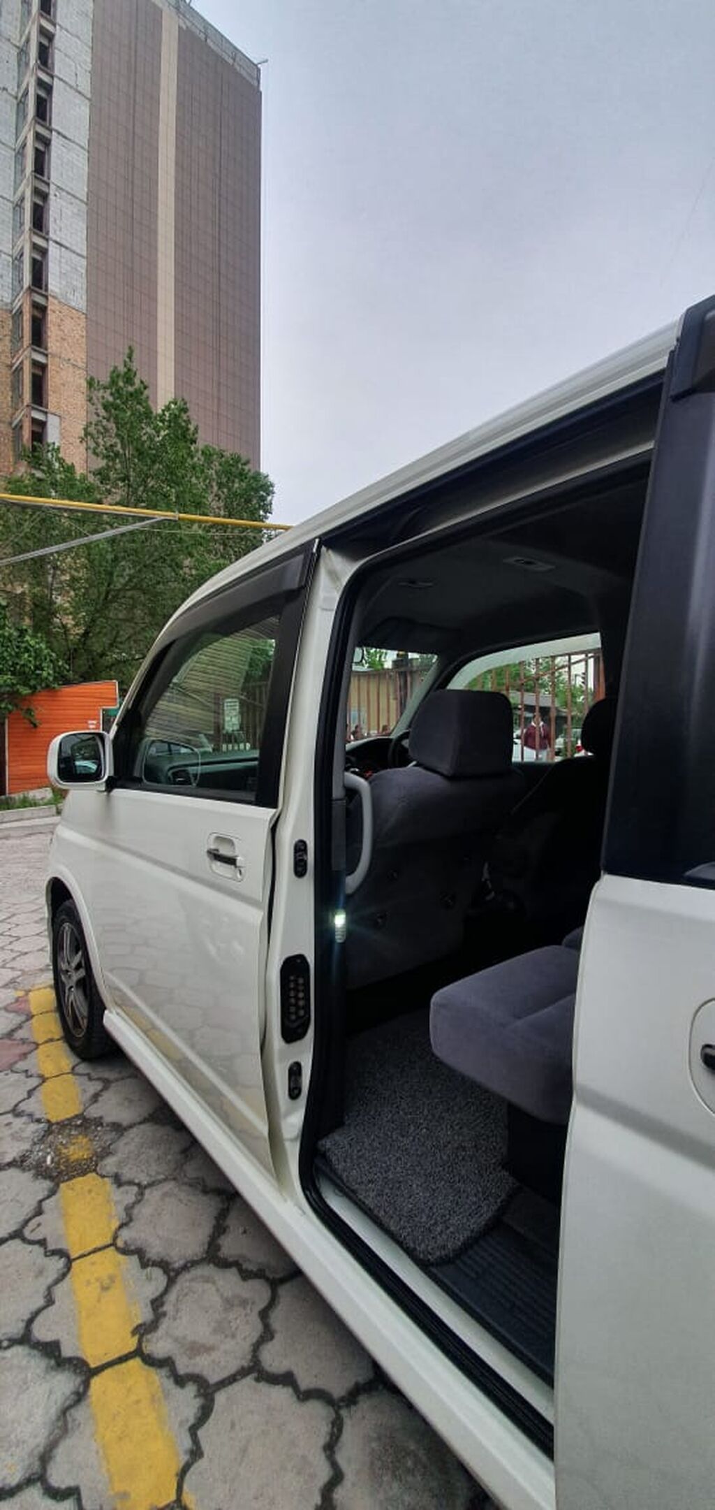 Honda Stepwgn: 2005 г., 2 л, Автомат, Бензин, Минивэн: фото 2