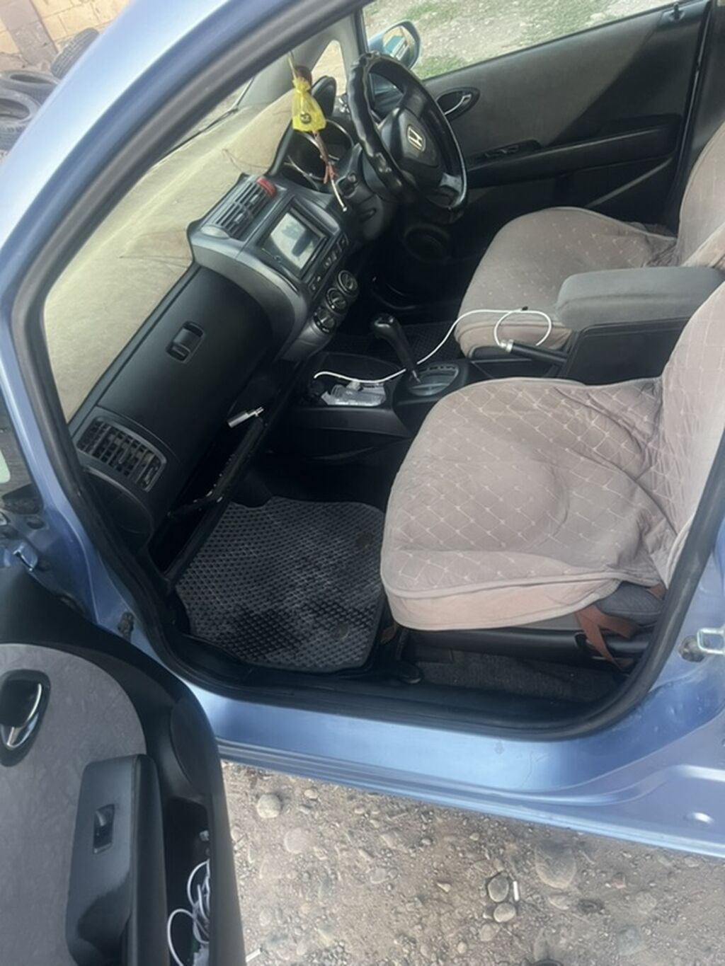 Honda Fit: 2002 г., Автомат, Бензин, Хэтчбэк: фото 6