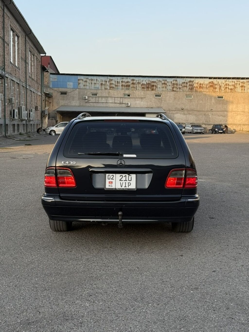 Mercedes-Benz E-Class: 2003 г., 4.3 л, Автомат, Газ, Универсал: фото 6