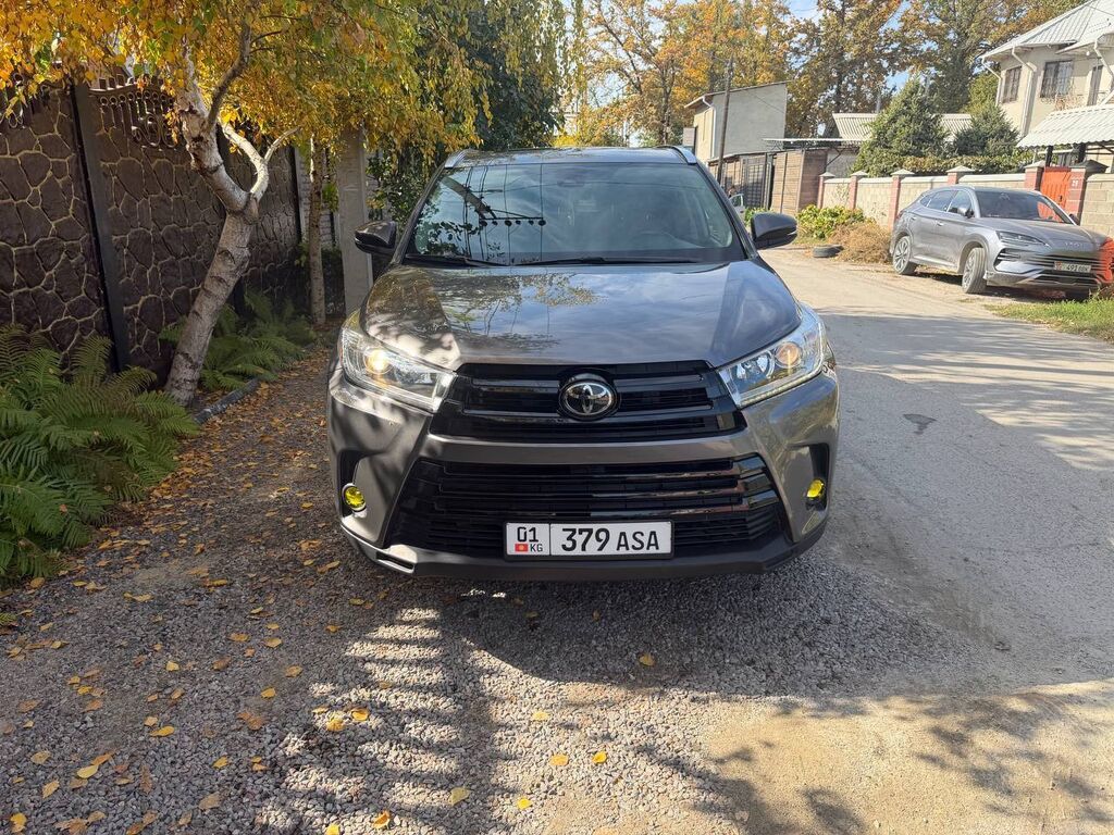 Toyota Highlander: 2017 г., 3.5 л, Автомат, Бензин, Кроссовер: фото 3