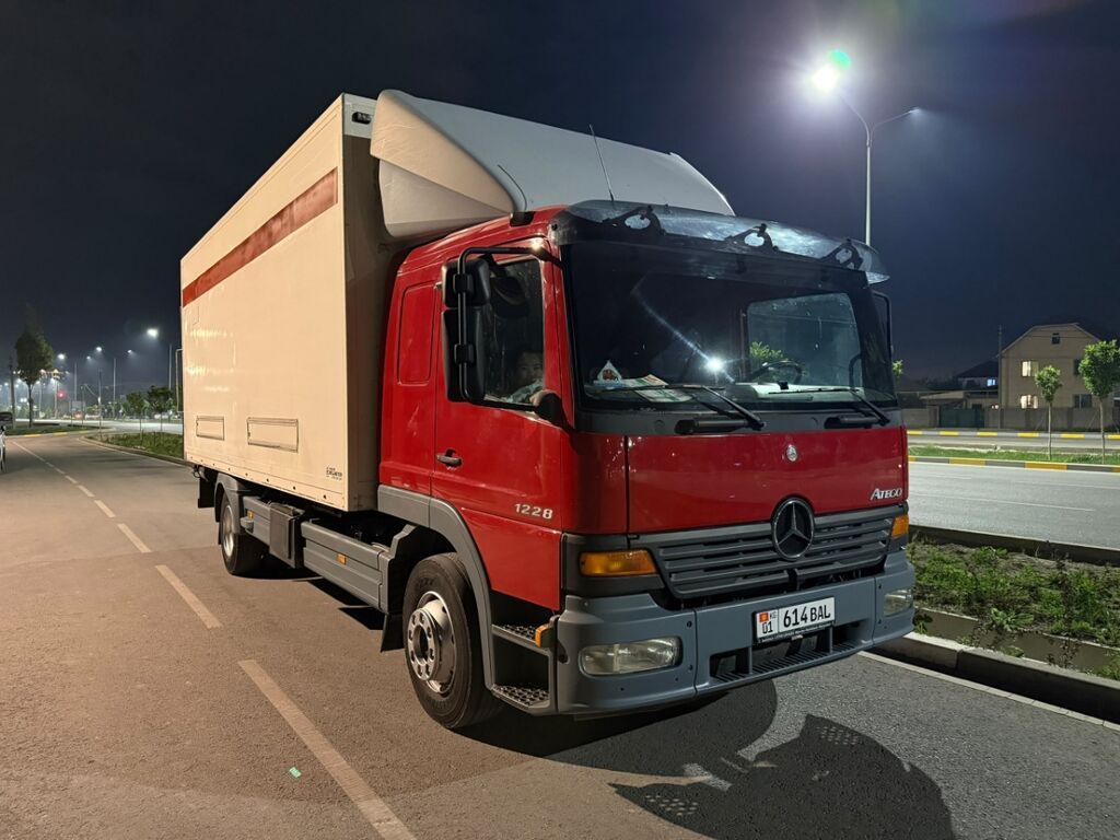 Грузовой фургон Mercedes-Benz Atego 1228 делитель кондиционер: фото 1