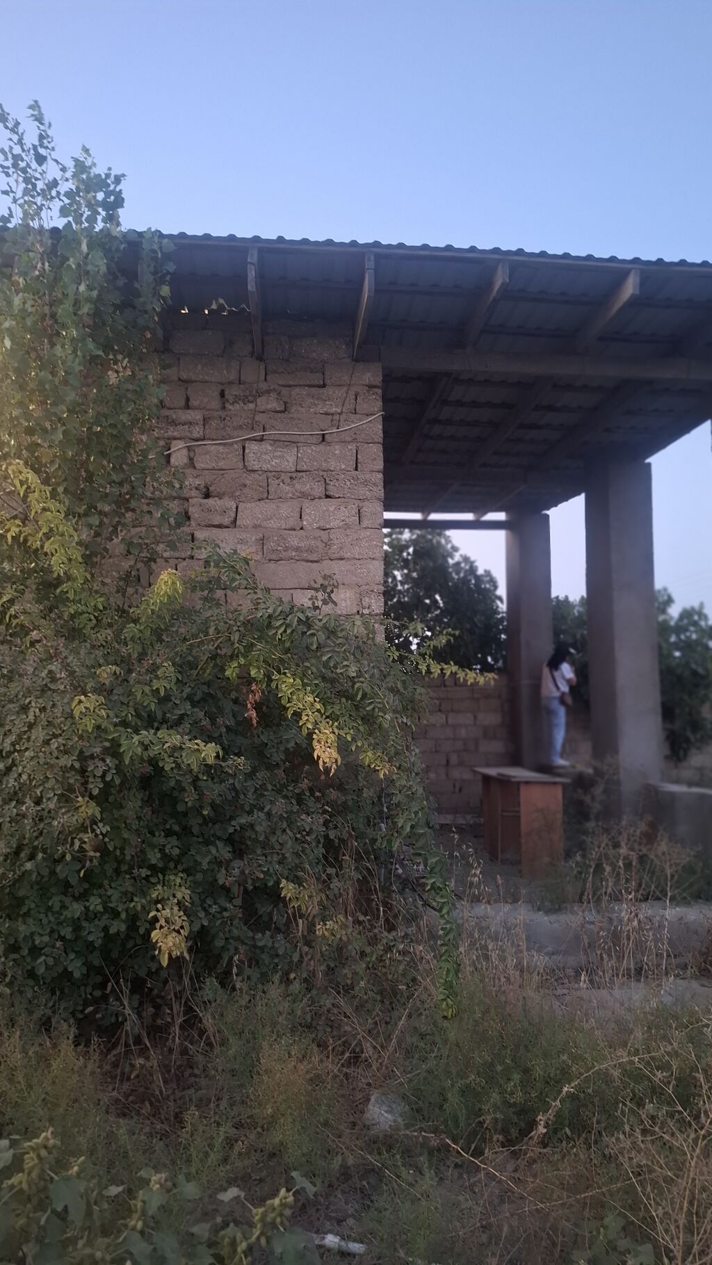 Türkan qəs. 3 otaqlı, 80 kv. m, Təmirsiz