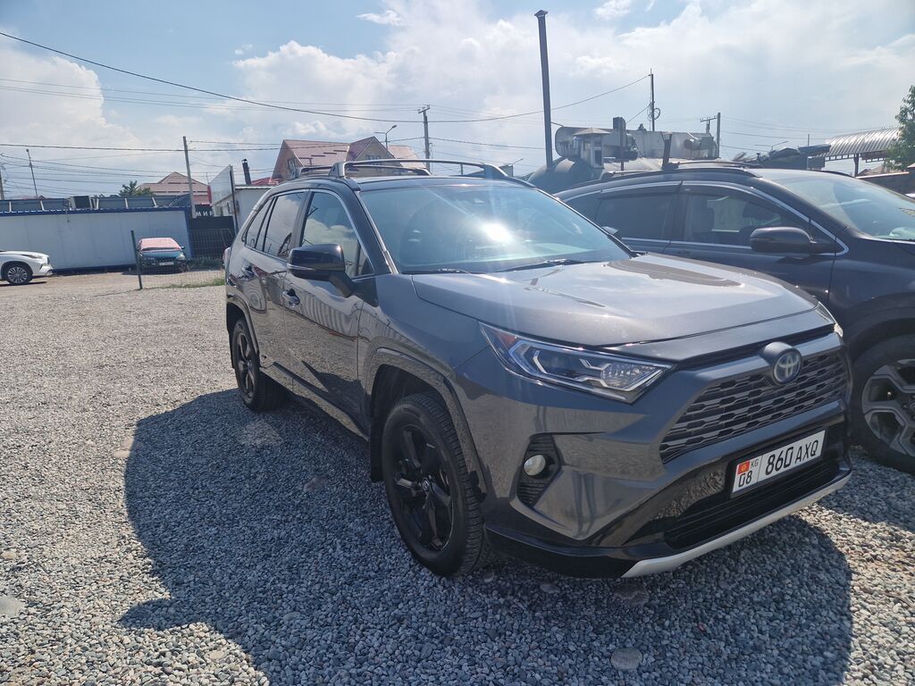 Toyota RAV4: 2020 г., Автомат, Бензин, Кроссовер: фото 2