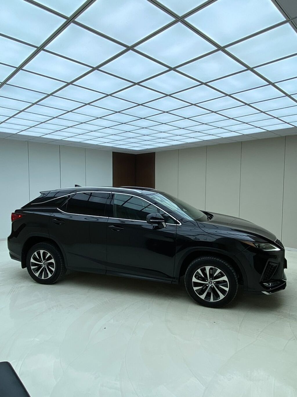 Lexus RX: 2021 г., 3.5 л, Автомат, Бензин, Кроссовер: фото 2