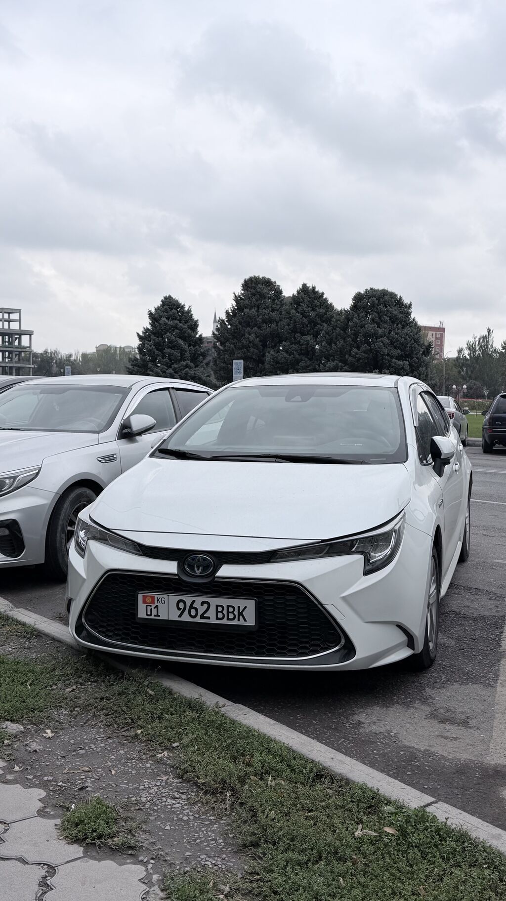 Toyota Levin: 2021 г., 1.8 л, Автомат, Гибрид, Седан: фото 2