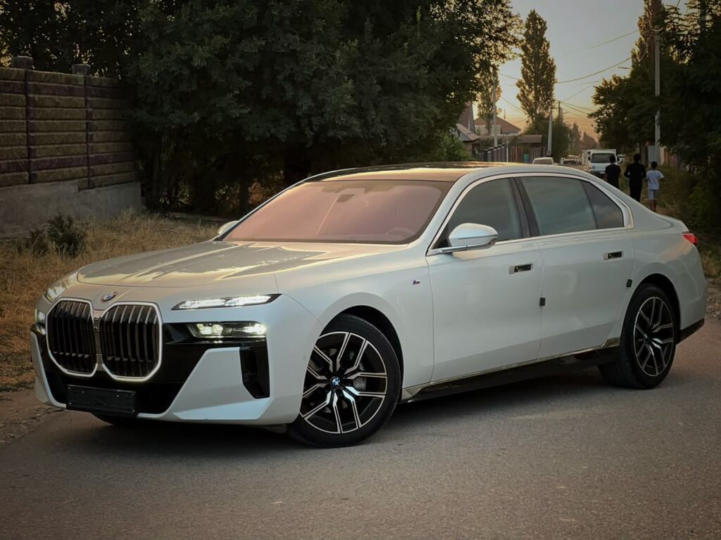 BMW 7 series: 2024 г., 3 л, Автомат, Дизель, Седан: фото 4