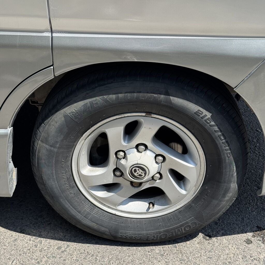 Toyota Hiace: 2000 г., 2.7 л, Автомат, Бензин, Минивэн: фото 5