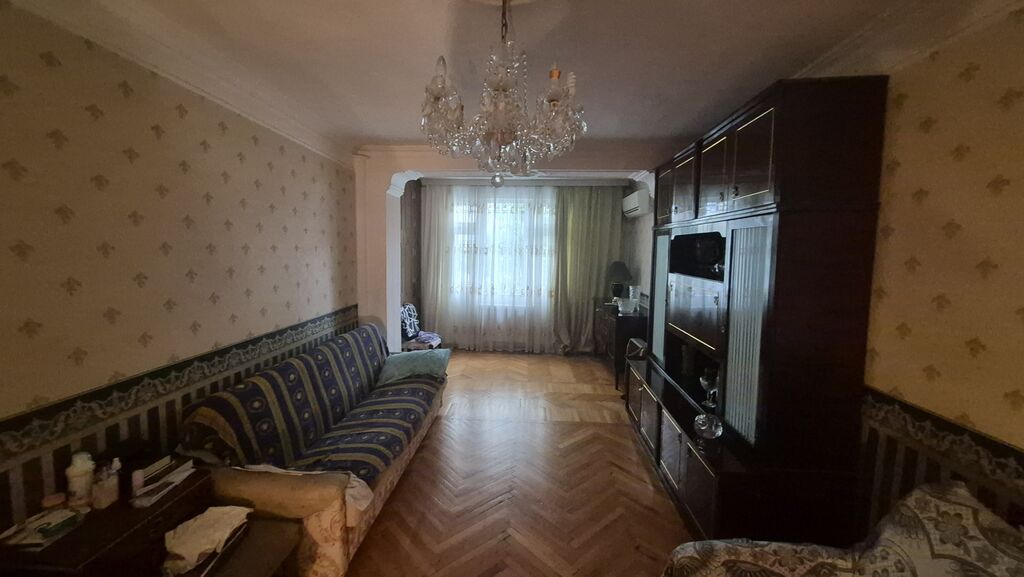 Bakı, Yasamal, 3 otaqlı, Köhnə tikili, m. Elmlər Akademiyası, 65 kv. m