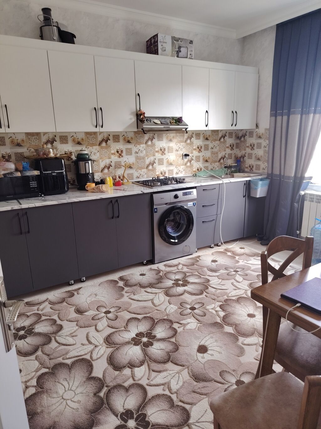 Binəqədi Rayon 41 yolunda 3 otaq remontlu evimi satiram yol qraqi əla