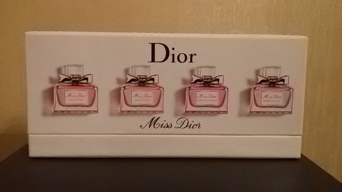 Парфюмерия: Духи Miss Dior на lalafo.az Духи Miss Dior в Баку