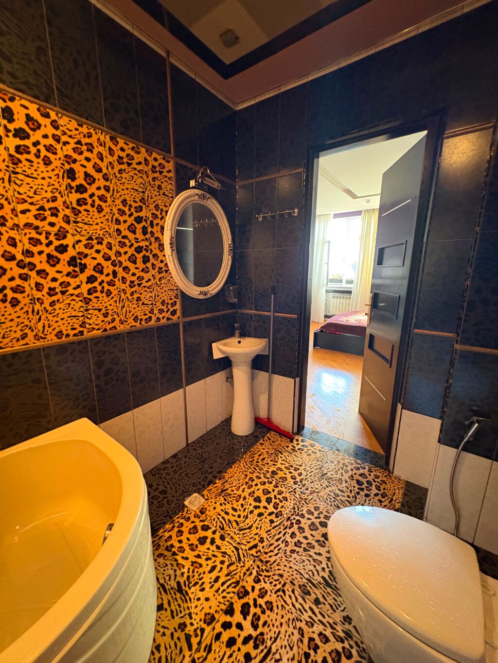 Bakıxanov qəs., 3 otaqlı, Yeni tikili, 178 kv. m