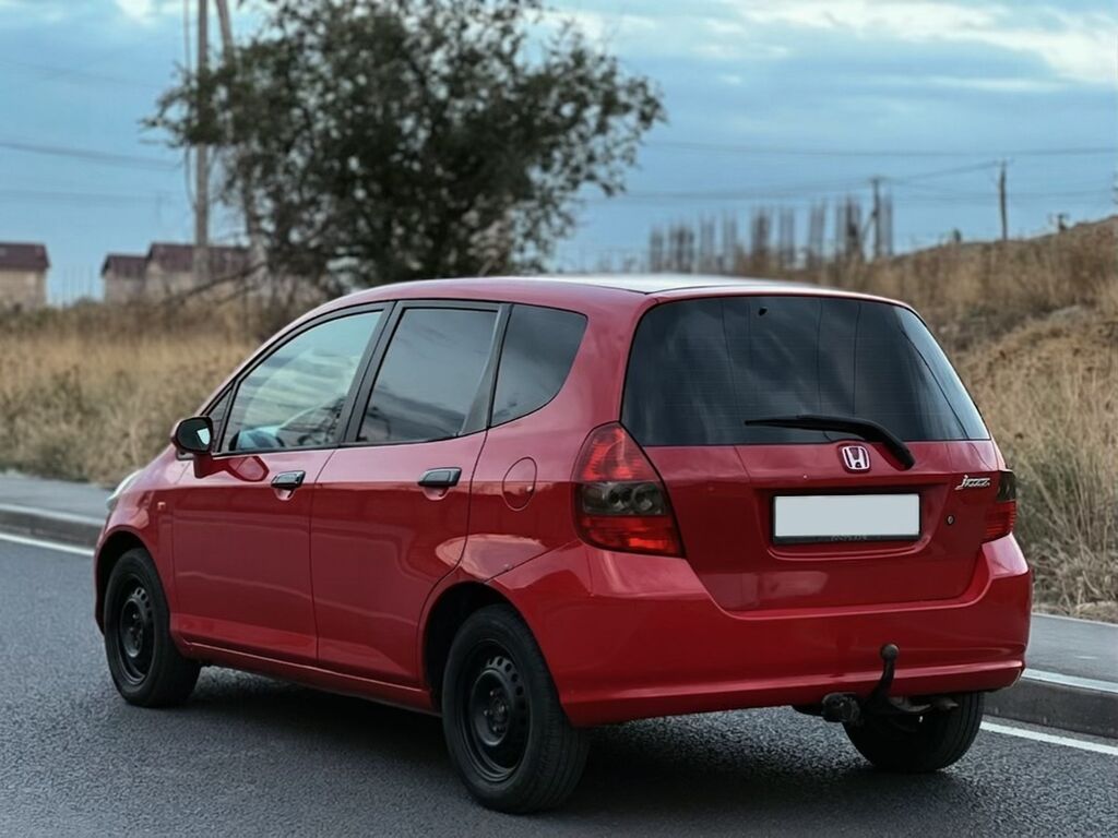 Honda Fit: 2002 г., 1.4 л, Механика, Бензин, Хэтчбэк: фото 7