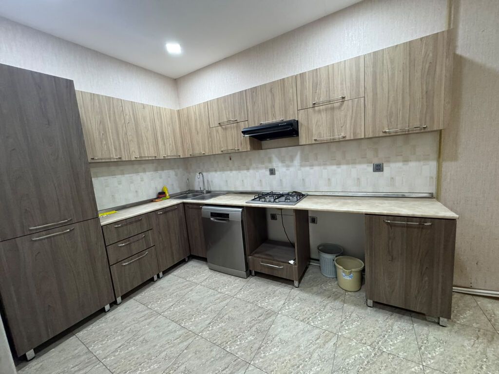 3 otaqlı, Yeni tikili, 97 kv. m