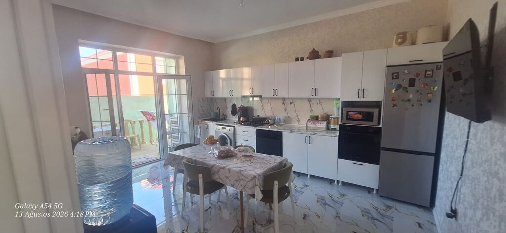 4 otaqlı, 135 kv. m, Yeni təmirli