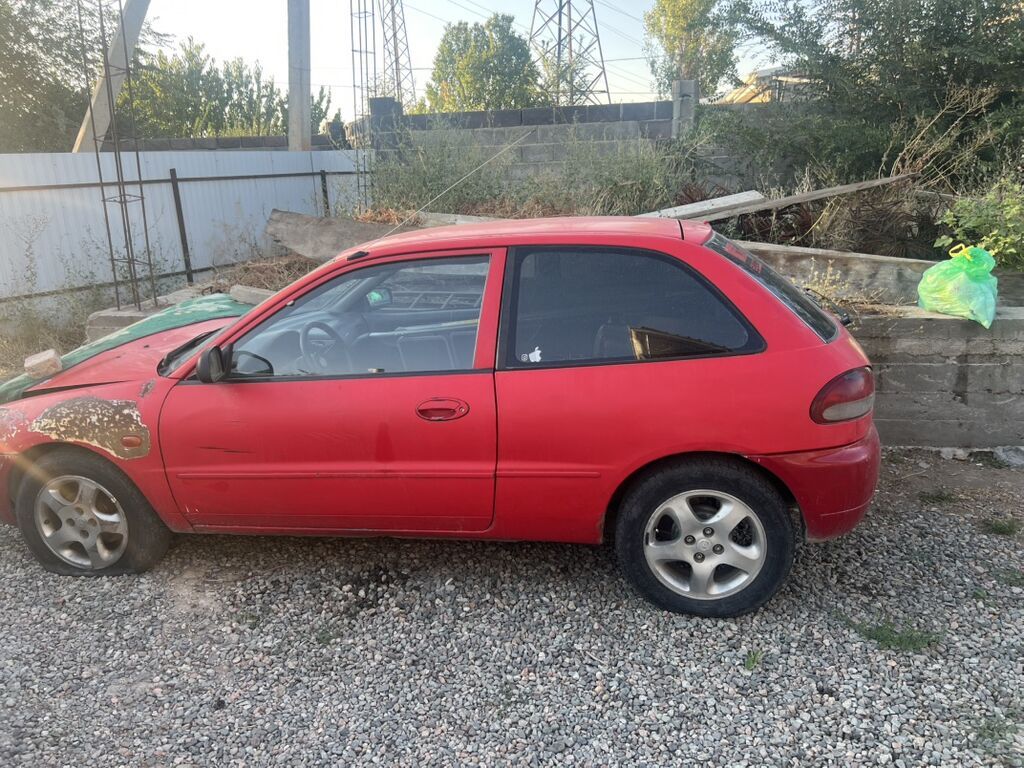Mitsubishi Colt: 1992 г., 1.3 л, Механика, Бензин: фото 4