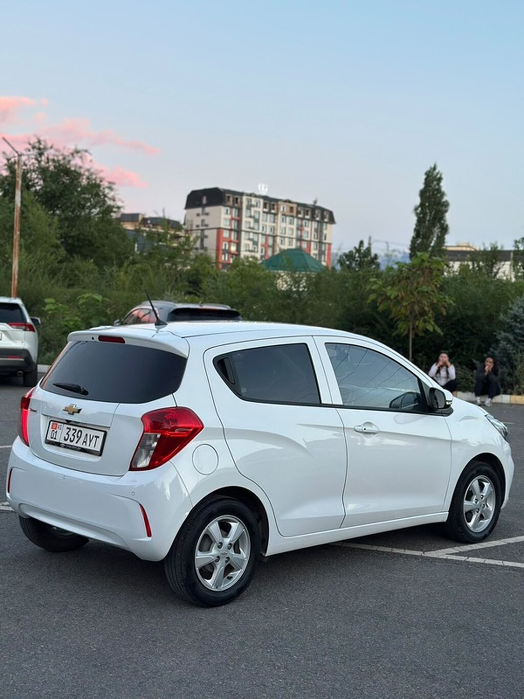 Chevrolet Spark: 2021 г., 1 л, Автомат, Бензин, Хэтчбэк: фото 3