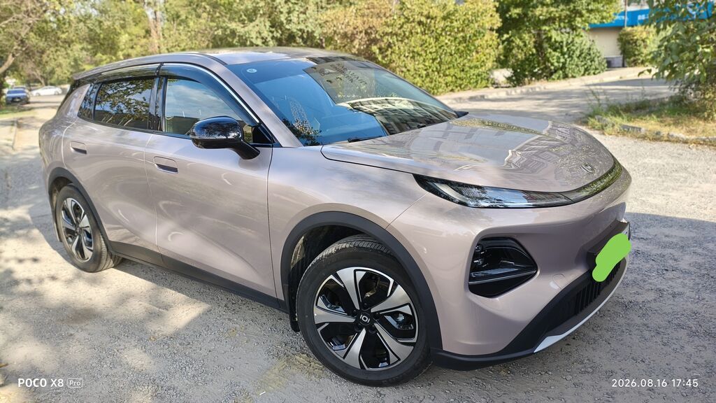 Changan Qiyuan Q05: 2025 г., Робот, Электромобиль, Кроссовер: фото 3