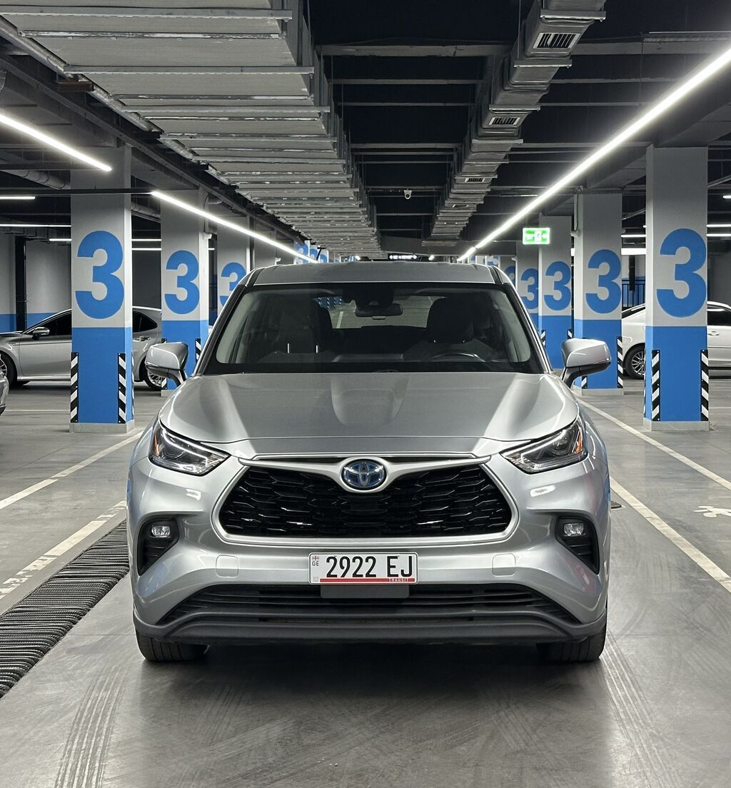 Toyota Highlander: 2021 г., 2.5 л, Автомат, Гибрид, Кроссовер: фото 3
