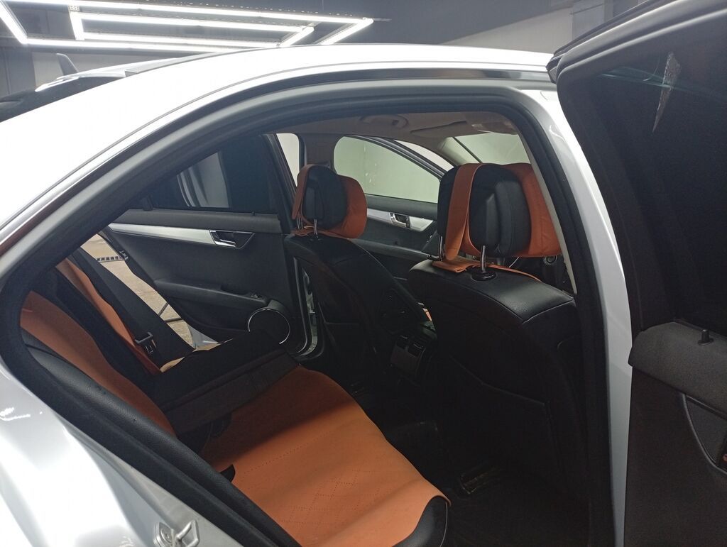 Mercedes-Benz C-Class: 2009 г., 1.8 л, Автомат, Бензин, Седан: фото 4