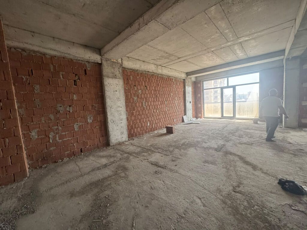 4 otaqlı, Yeni tikili, 165 kv. m