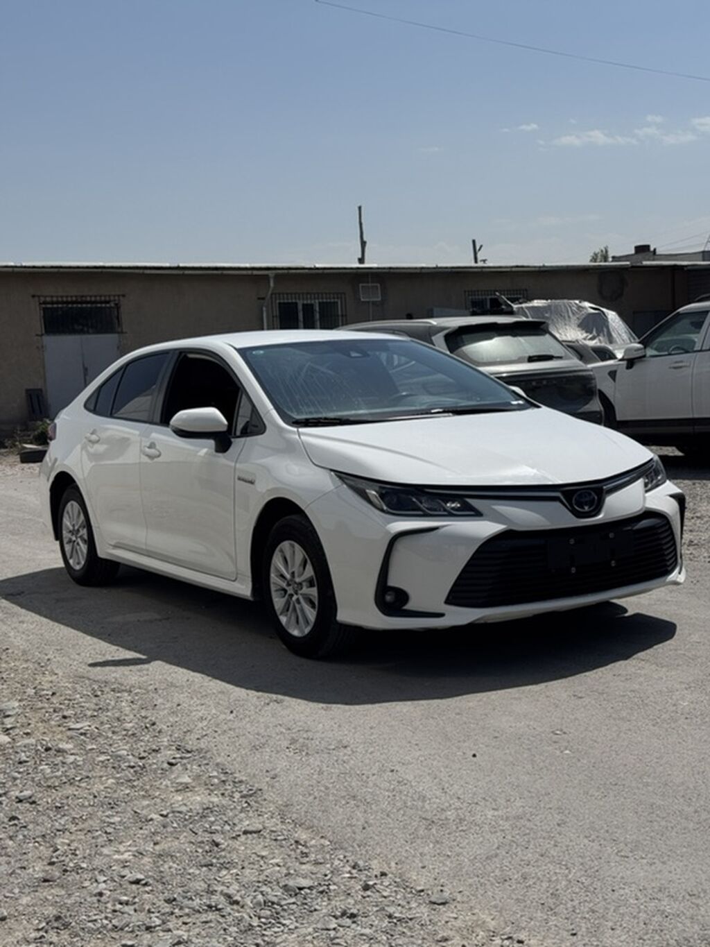 Toyota Corolla: 2022 г., 1.8 л, Вариатор, Гибрид, Седан: фото 7
