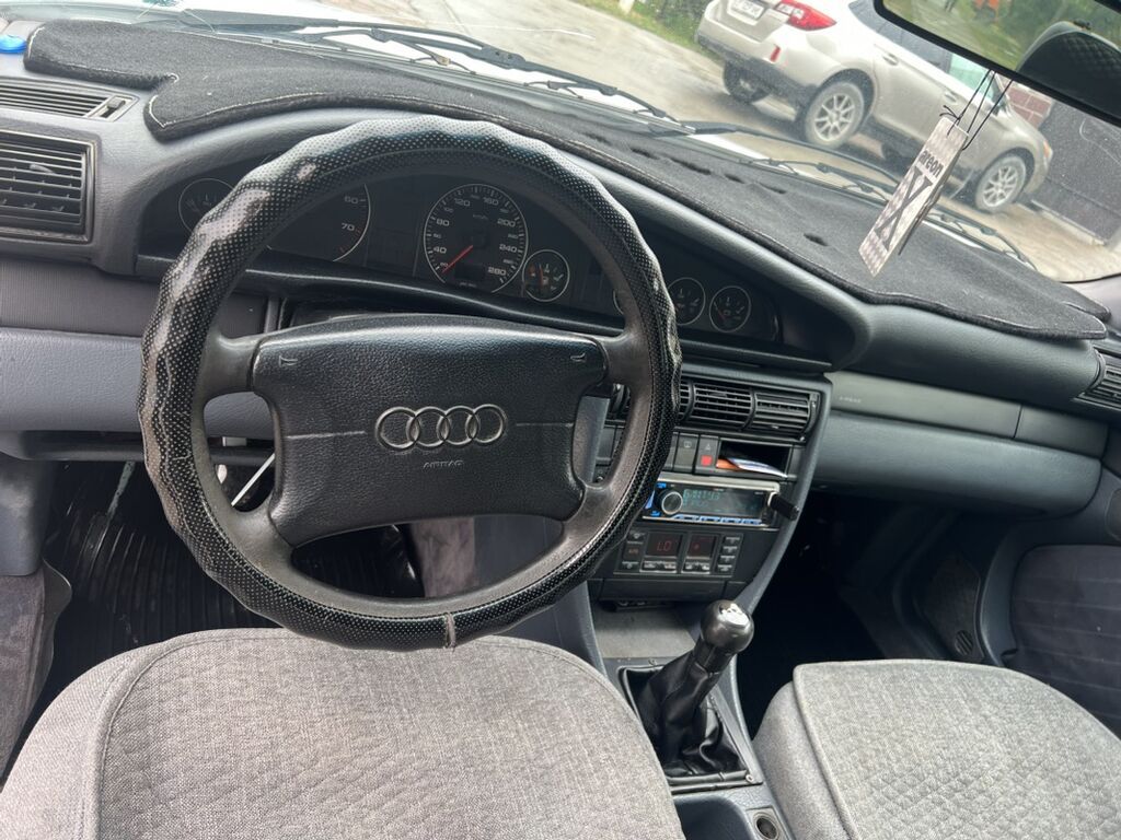 Audi A6: 1996 г., 2.6 л, Механика, Газ, Седан: фото 8