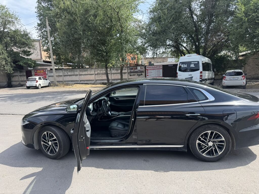 Hyundai Grandeur: 2021 г., 3 л, Автомат, Газ, Седан: фото 2