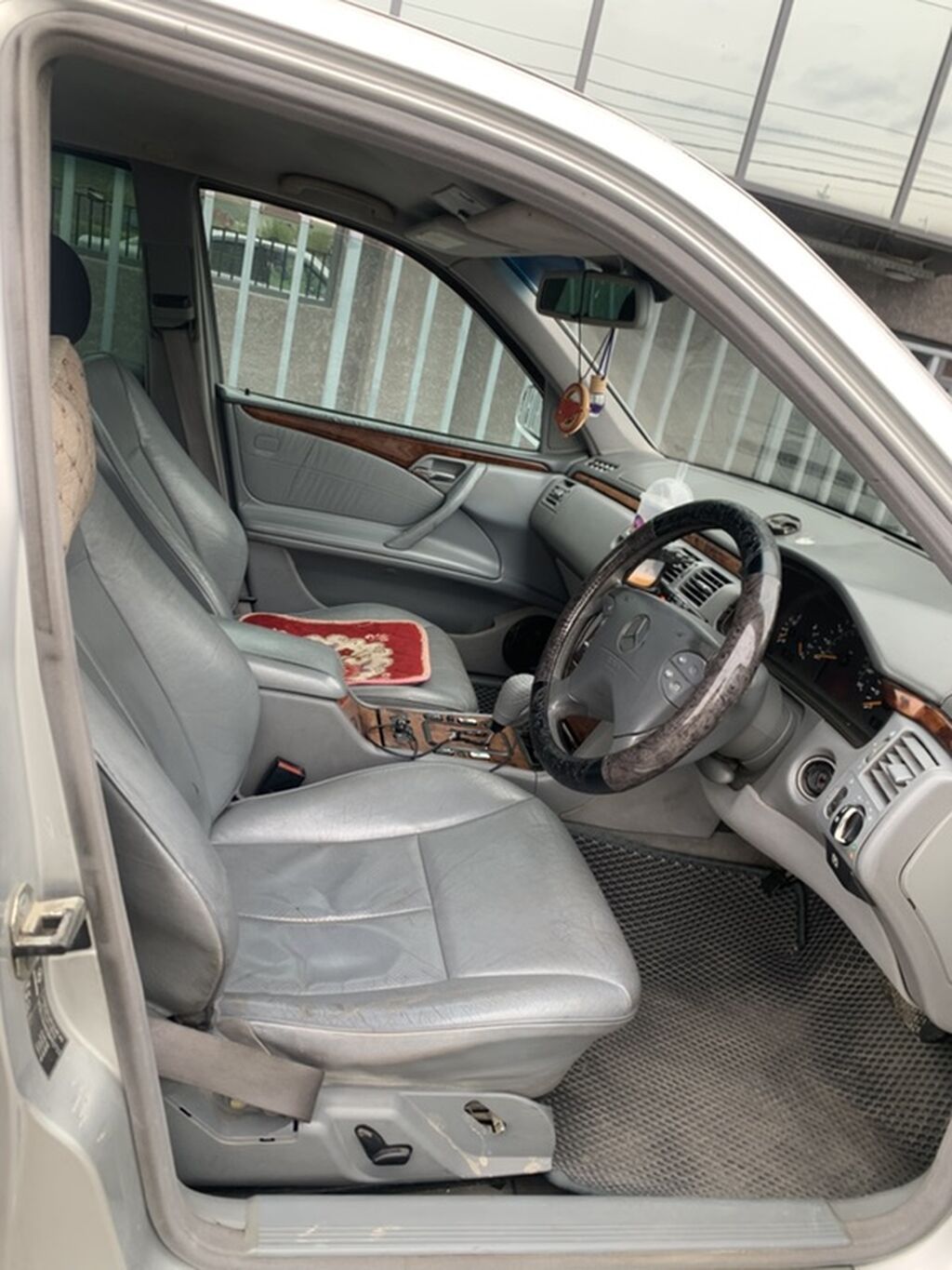 Mercedes-Benz E-Class: 2002 г., 2 л, Автомат, Газ, Седан: фото 4
