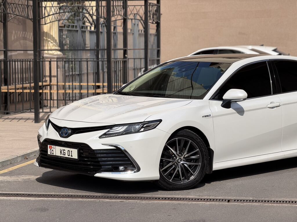 Toyota Camry: 2019 г., 2.5 л, Автомат, Бензин, Седан: фото 3