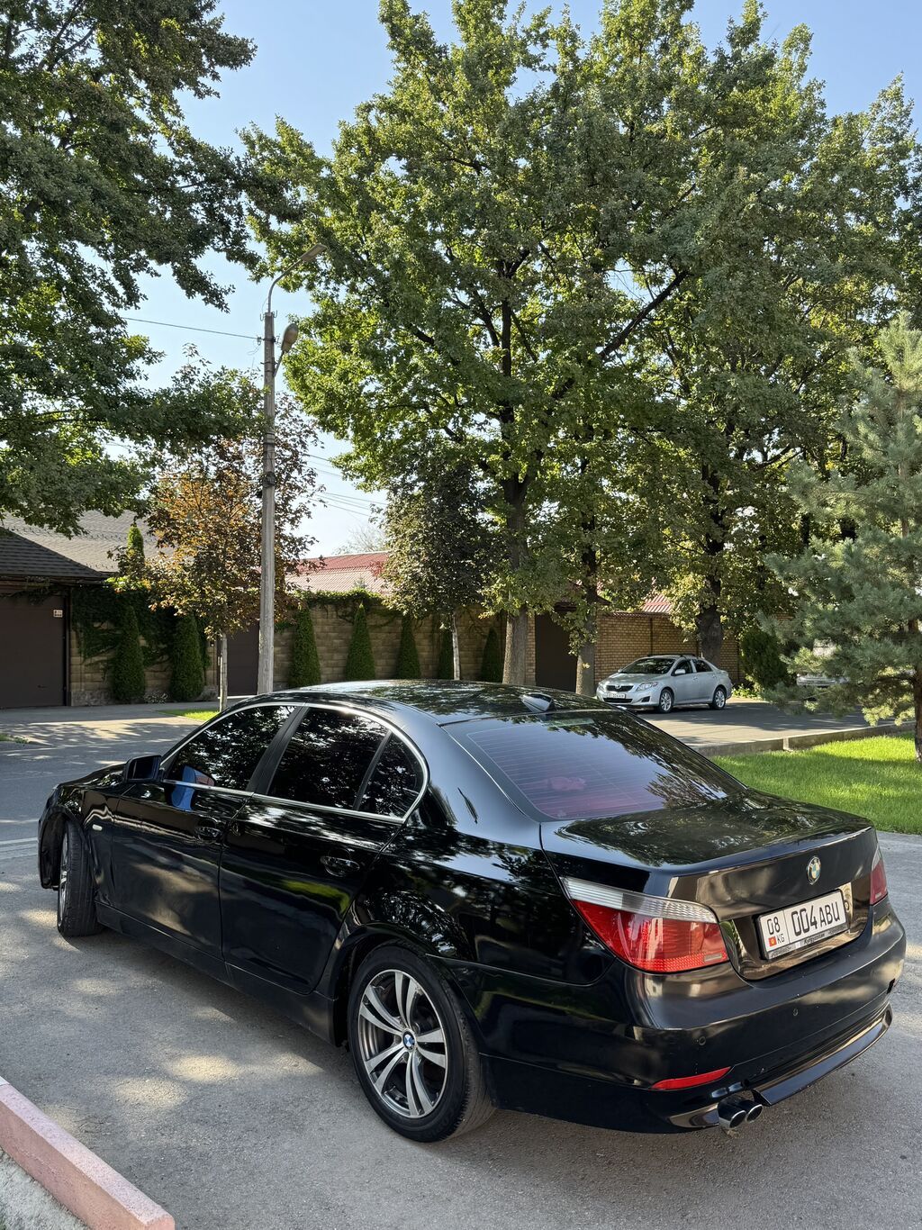 BMW 5 series: 2004 г., 3 л, Автомат, Бензин, Седан: фото 2