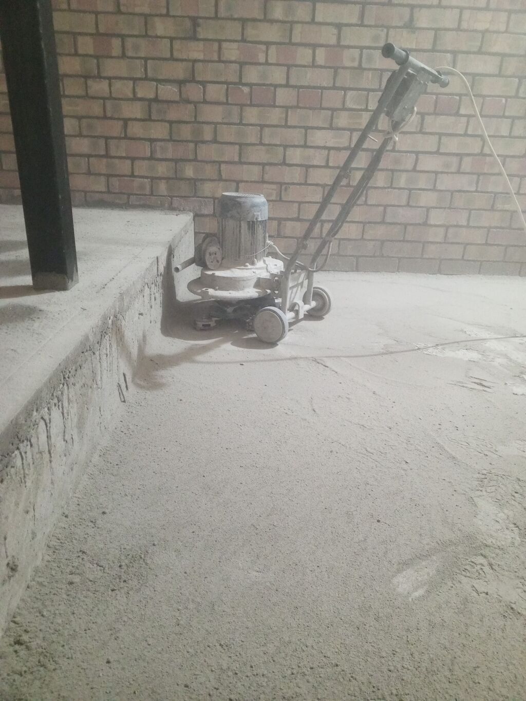 Шлифовка пола Больше 6 лет опыта — фото 2