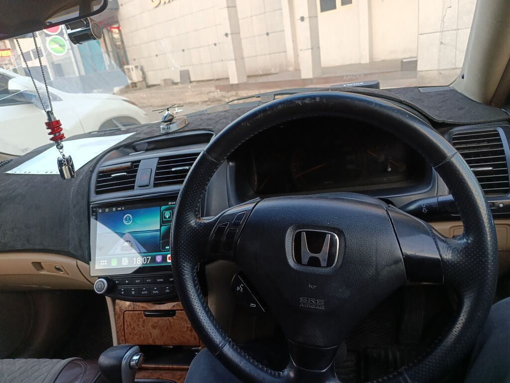 Honda Accord: 2002 г., Автомат, Универсал: фото 3
