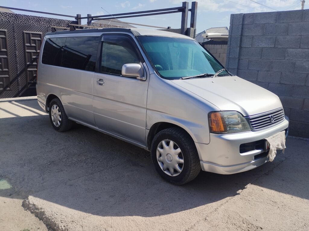 Honda Stepwgn: 2001 г., 0.2 л, Минивэн: фото 1