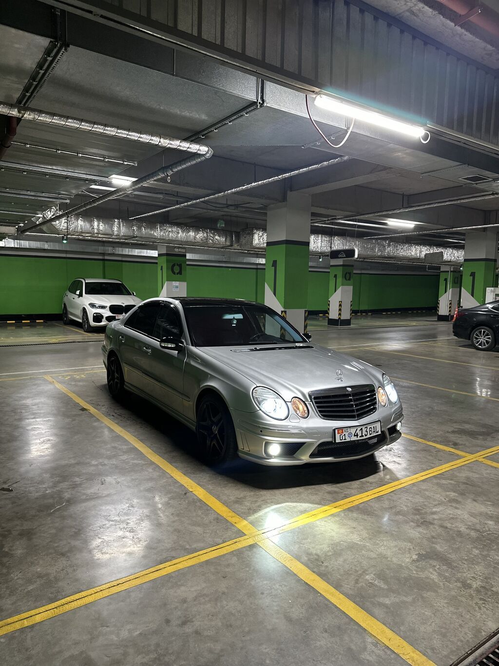 Mercedes-Benz E-Class: 2003 г., 5 л, Автомат, Бензин, Седан — фото 2