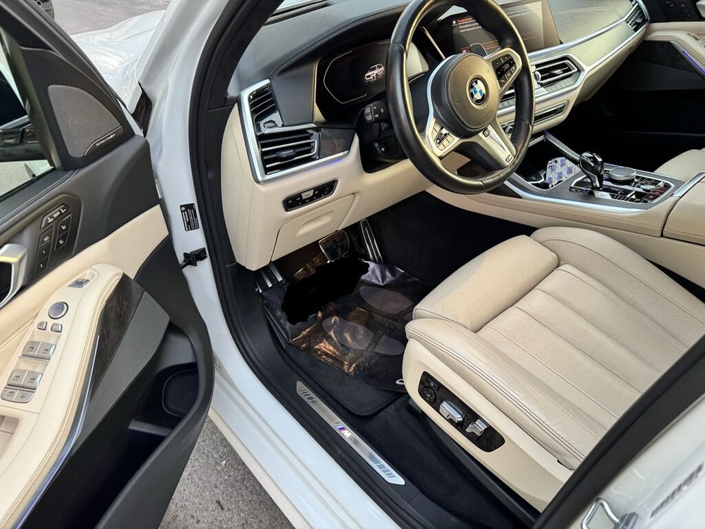 BMW X7: 2021 г., 3 л, Автомат, Бензин, Кроссовер: фото 4