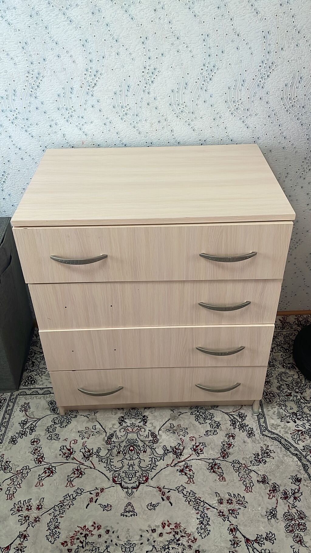 Ящики сломаны, одной ручки нет. Самовывоз!