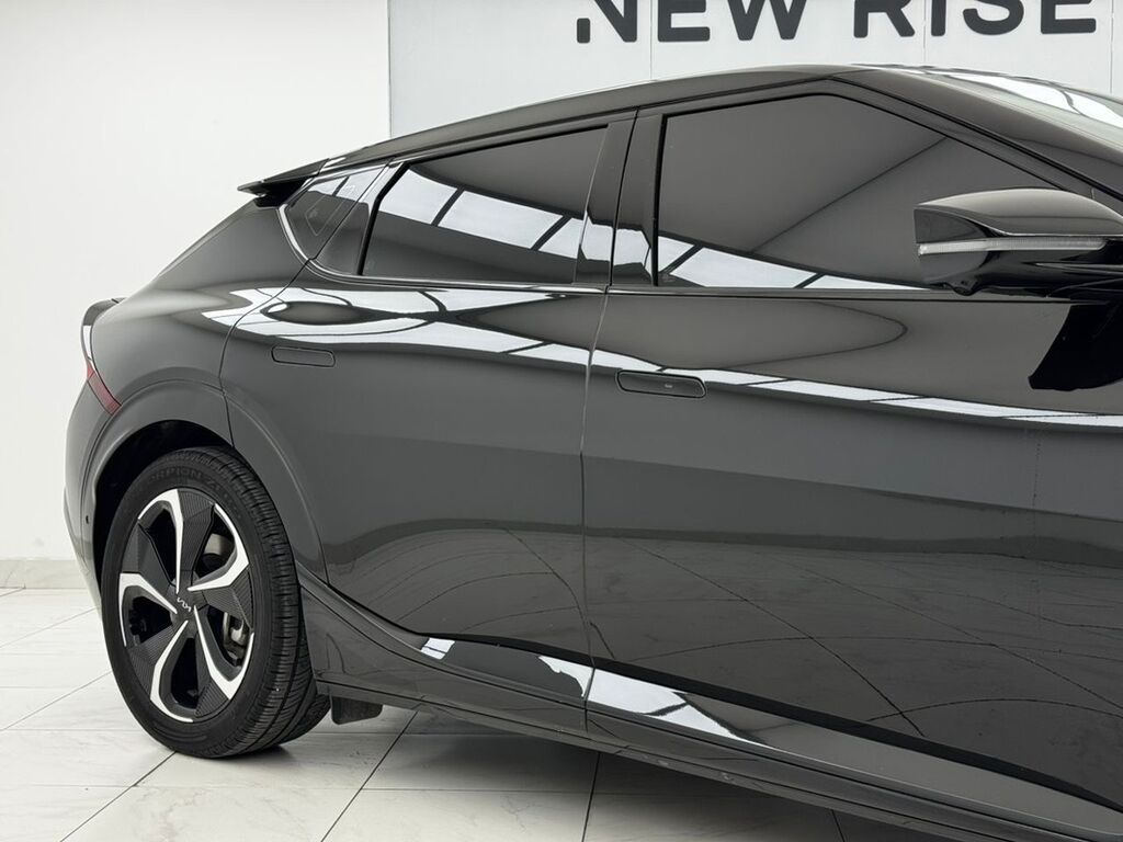 Kia EV6: 2022 г., Электромобиль, Кроссовер: фото 3