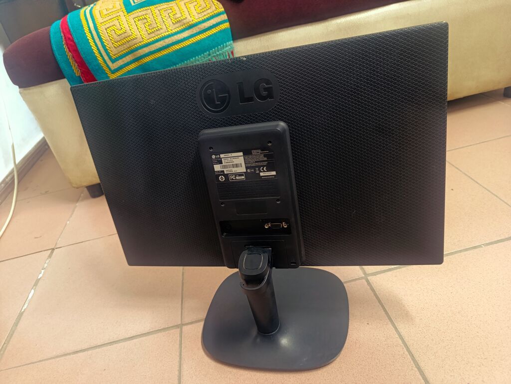 Монитор LG 20M35A-B 19.5 дюймов: фото 2