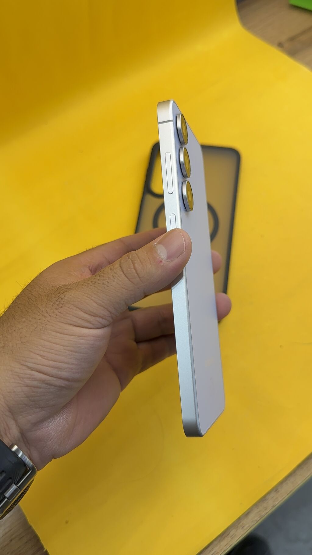 Samsung Galaxy S25 FE, Б/у, 256 ГБ, 2 SIM: фото 3