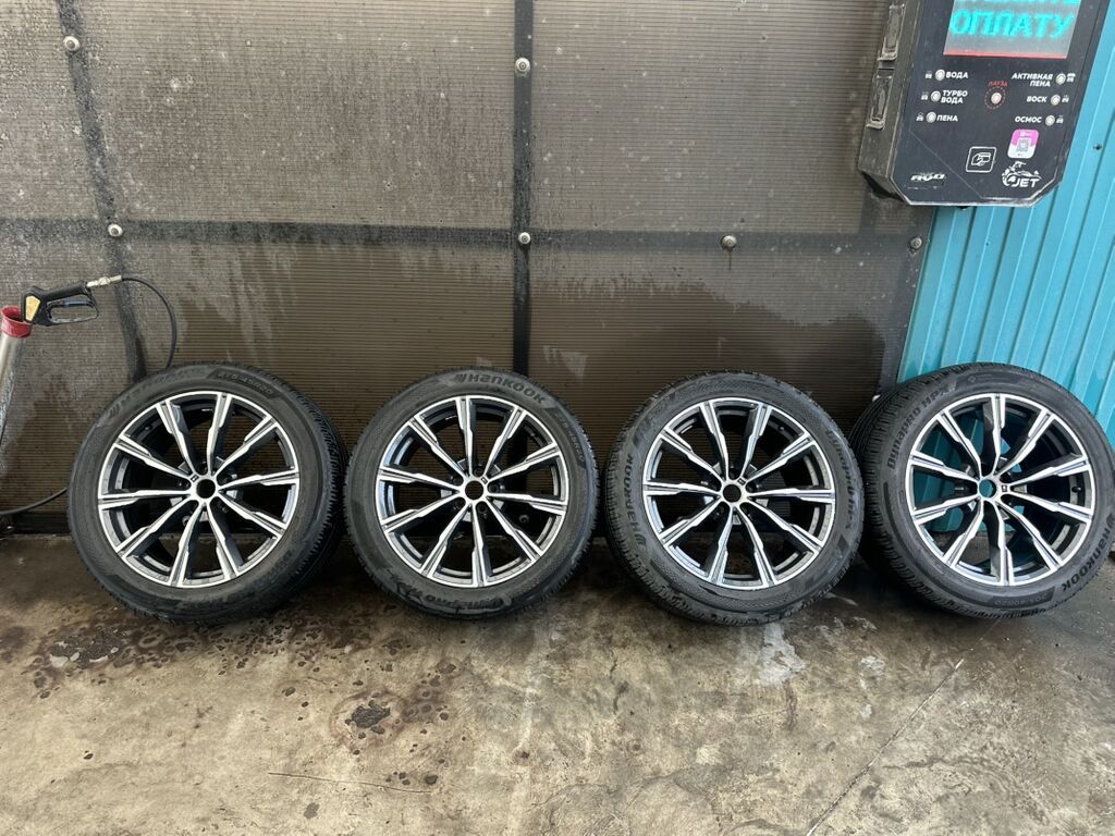 Колеса в сборе 305 / 40 / R 20, Всесезонная, Б/у, Комплект, Внедорожные (АТ/МТ), Литые, отверстий - 5: фото 2