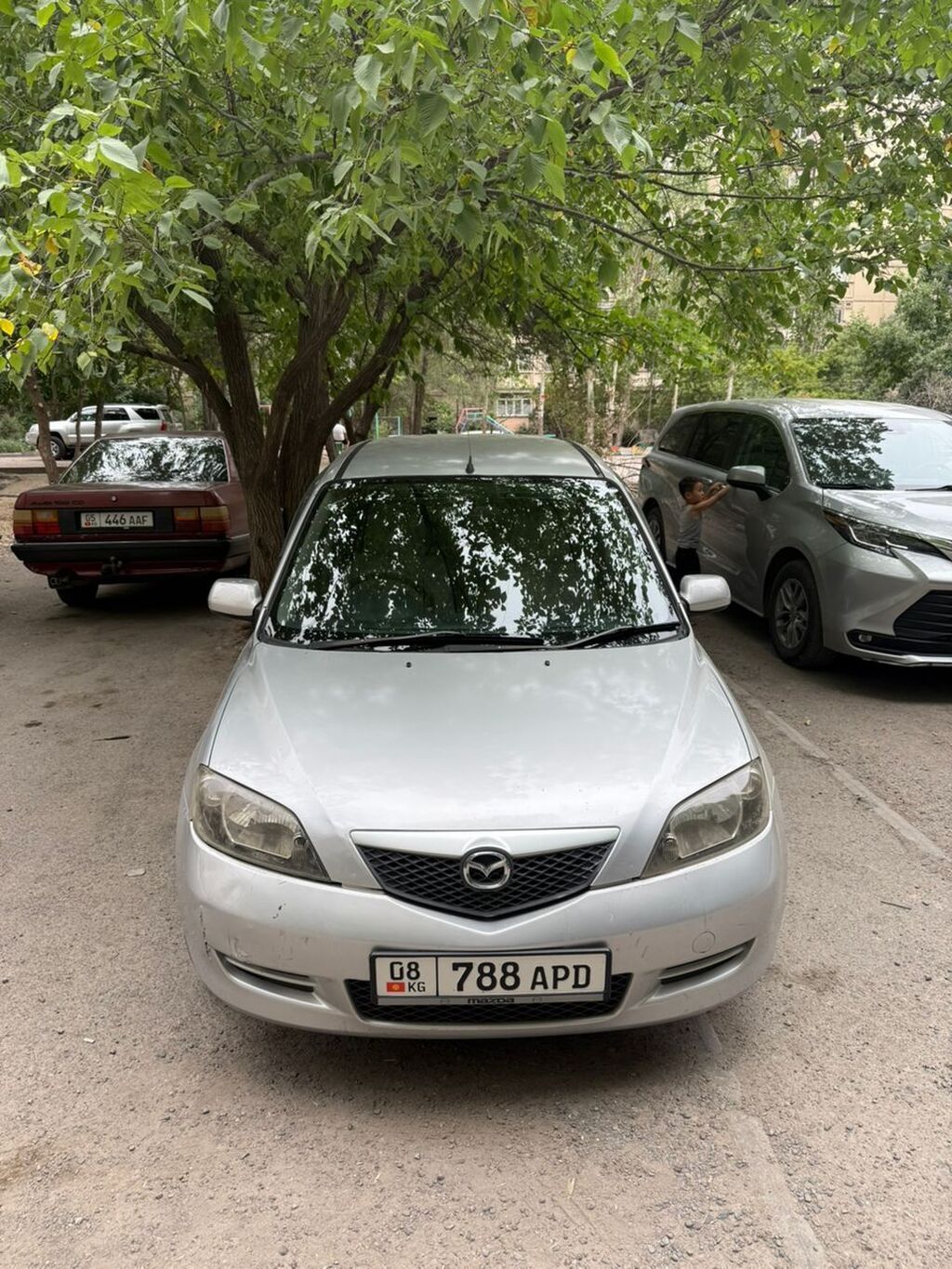 Mazda Demio: 2003 г., 1.3 л, Автомат, Бензин, Хэтчбэк: фото 4