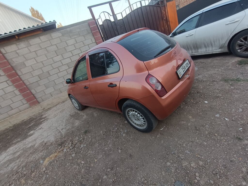 Nissan March: 2002 г., 1.3 л, Автомат, Бензин, Хэтчбэк: фото 4