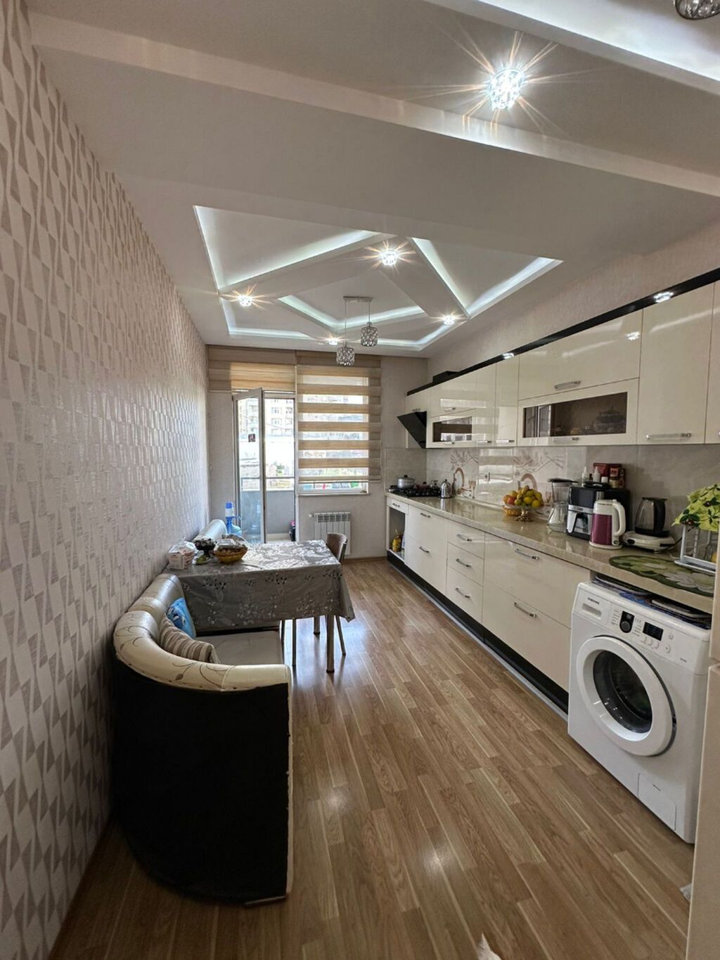 3 otaqlı, Yeni tikili, 107 kv. m