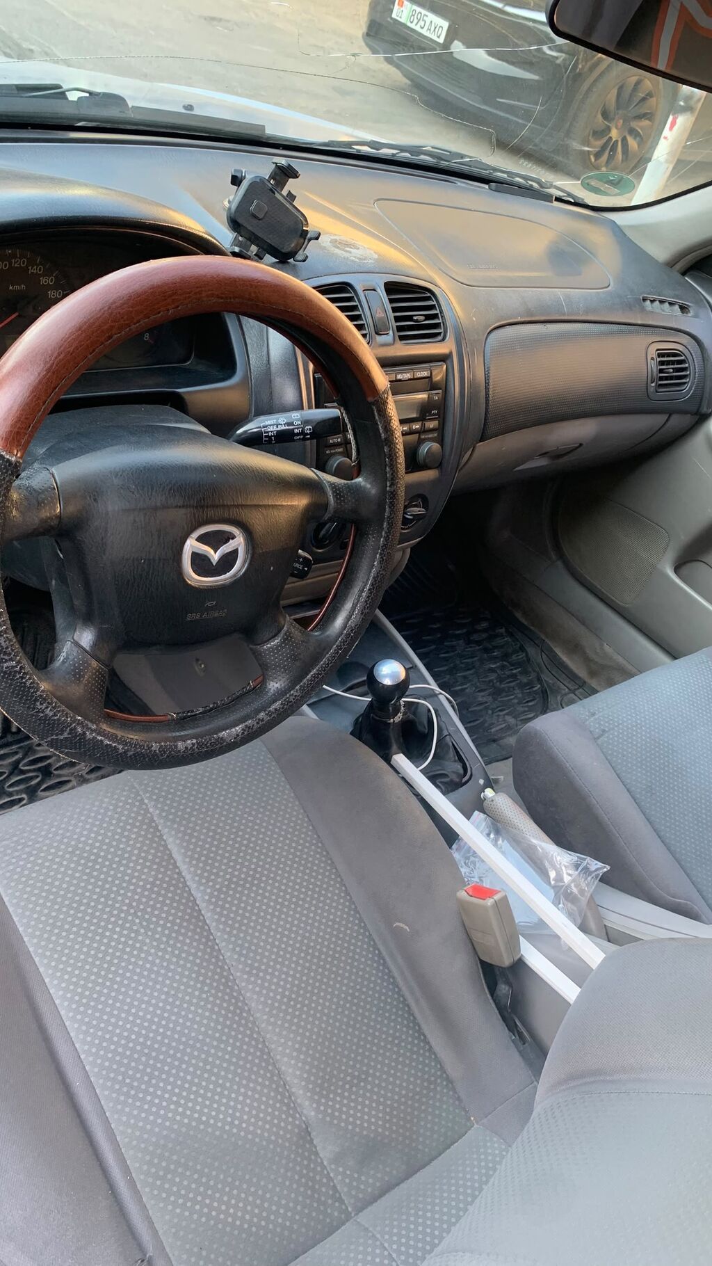 Mazda 323 универсал, 2003 г., 1.5 л, механика: фото 5