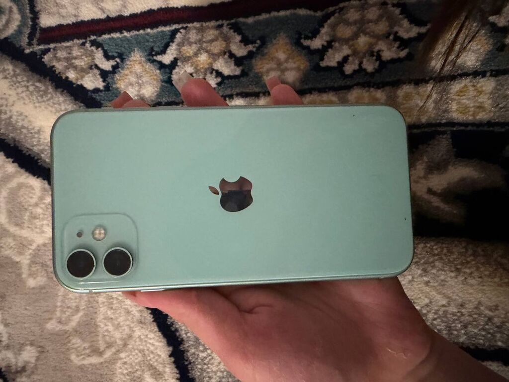 IPhone 11, зелёный цвет, 128 ГБ. Ничего не менялось, все родное! ( — фото 1