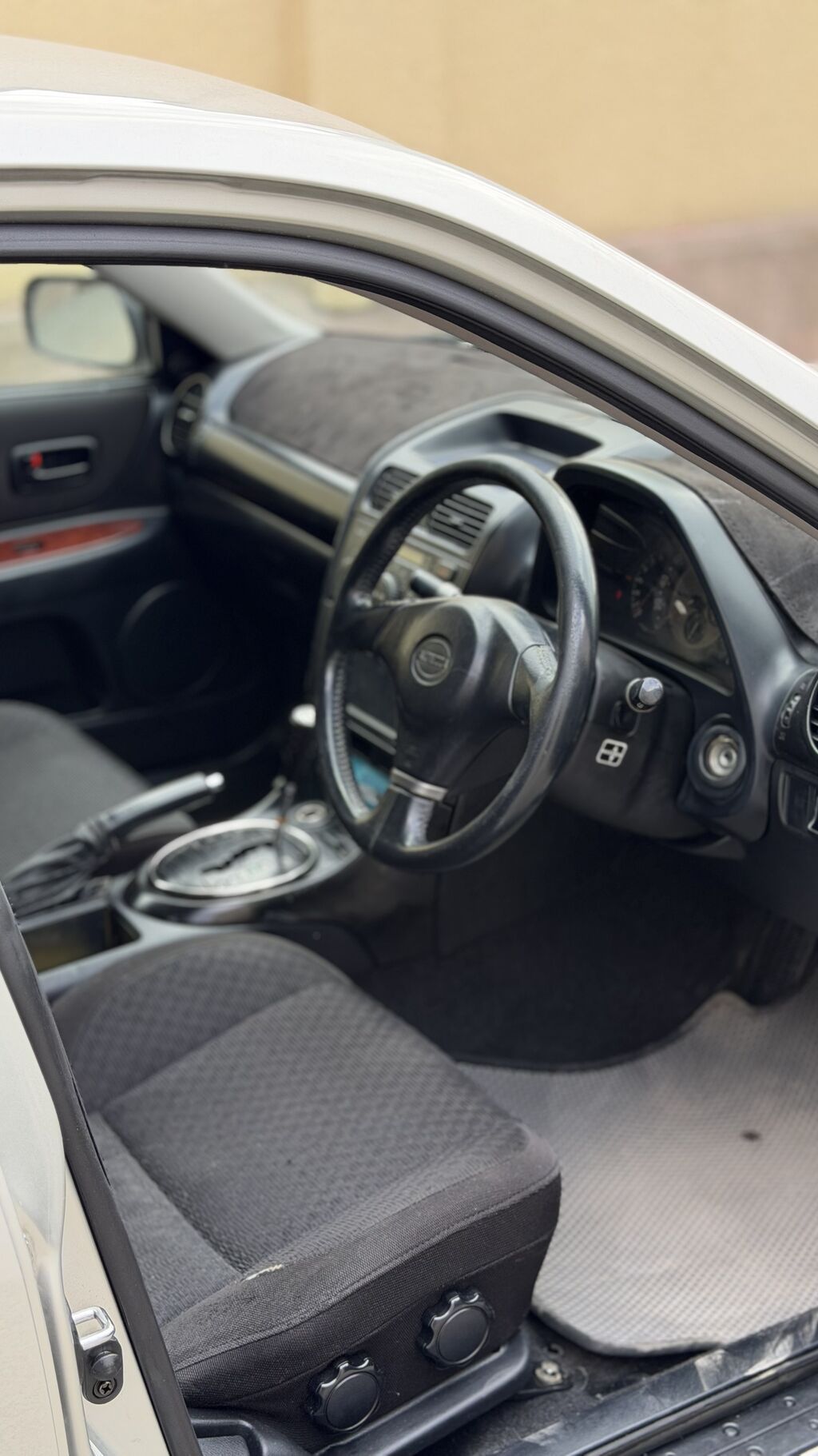 Toyota Altezza: 2002 г., 2 л, Автомат, Бензин, Седан: фото 5