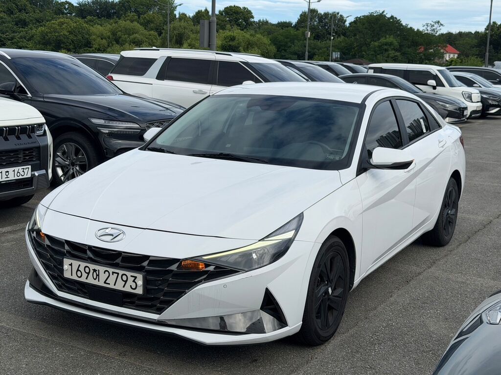 Hyundai Avante: 2022 г., 1.6 л, Автомат, Бензин, Седан: фото 4