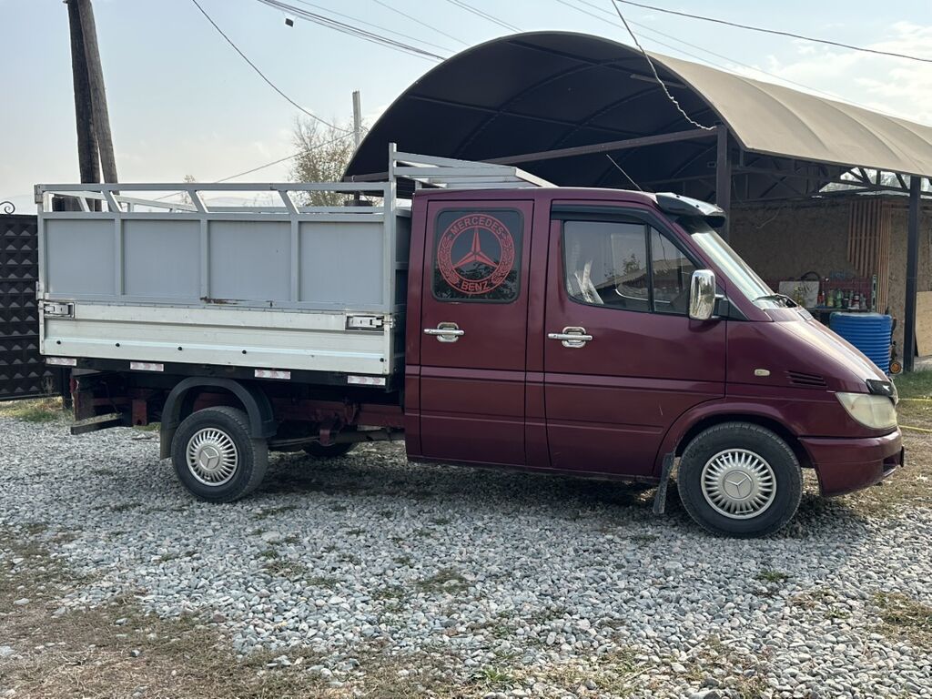 Продам Мерседес Бенз спринтер 2004 года Объем 2.7CDI тяга пушка Машина: фото 5