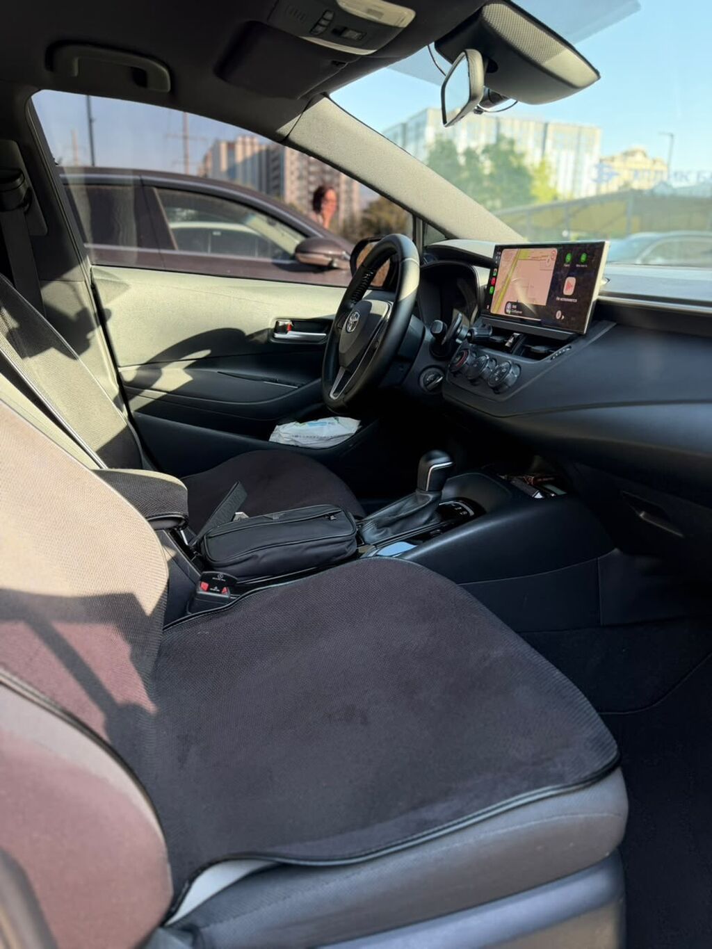 Toyota Corolla: 2019 г., 1.2 л, Вариатор, Бензин, Седан: фото 3